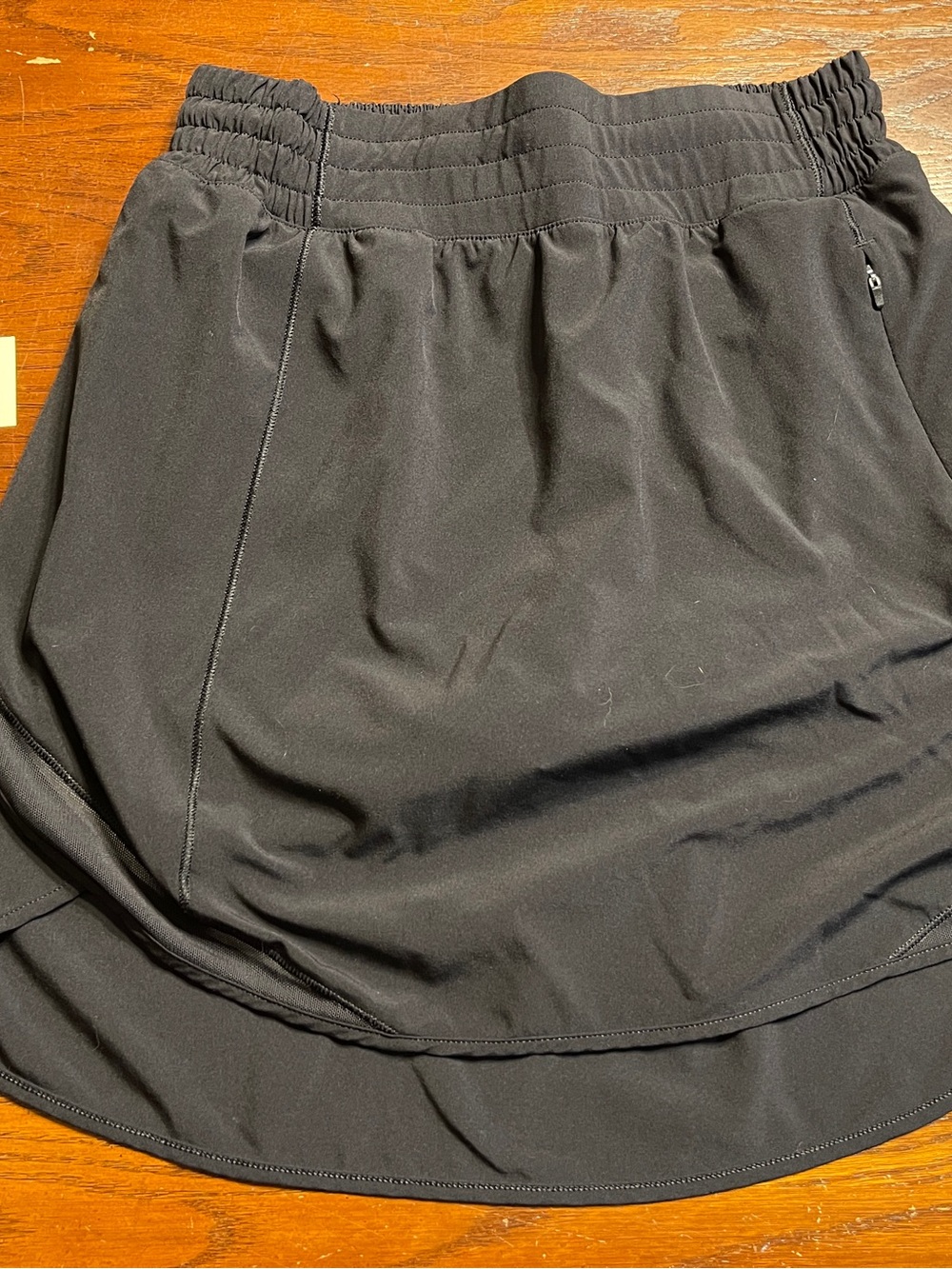 Lululemon hotty hot skirt size 4 black (2)